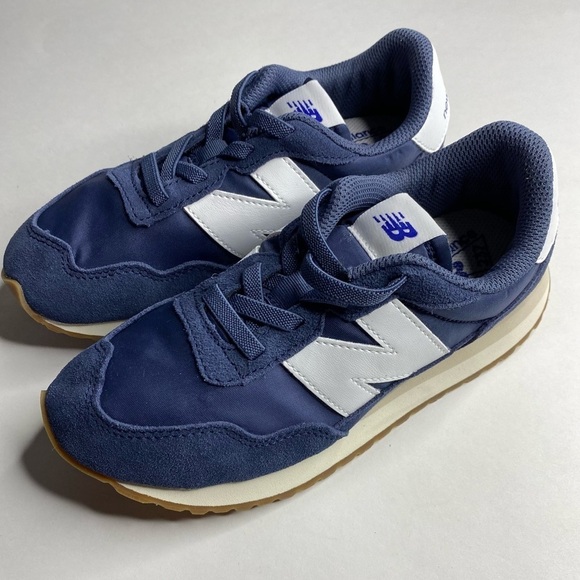 New Balance 237 size 2 - Picture 7 of 8
